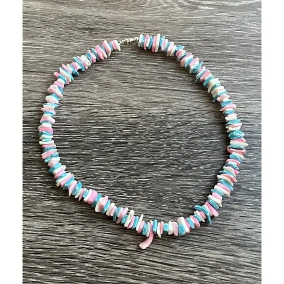 Vintage Puka Shell Chipped Necklace White Pink Light Blue Beach Summer - Picture 7 of 12